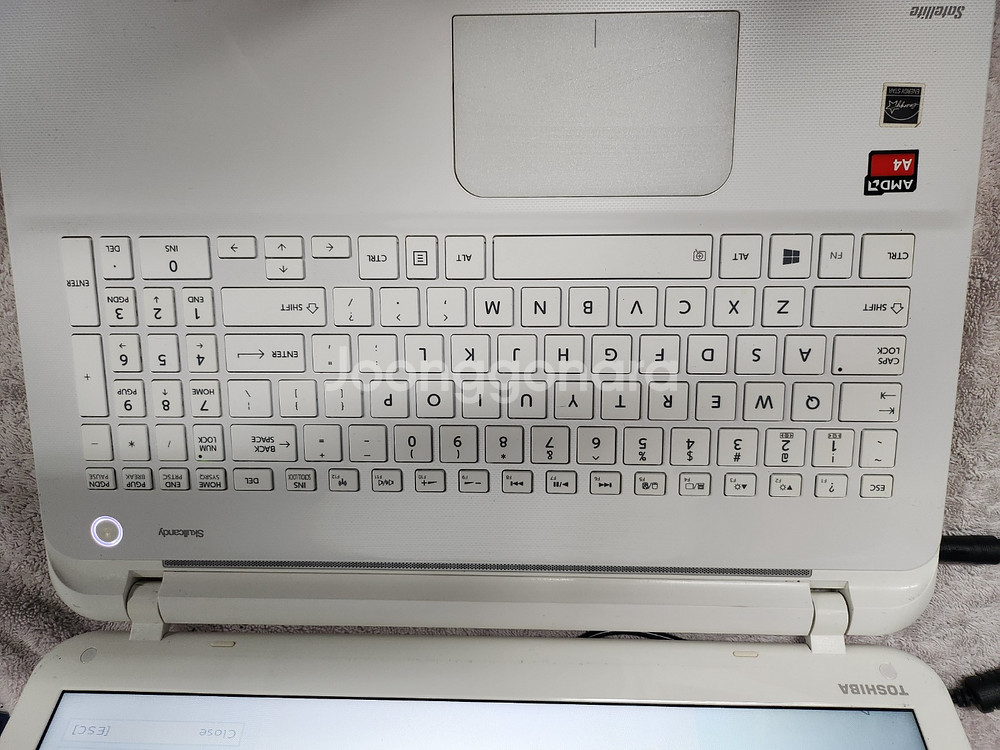 도시바 satellite L50D-B--1