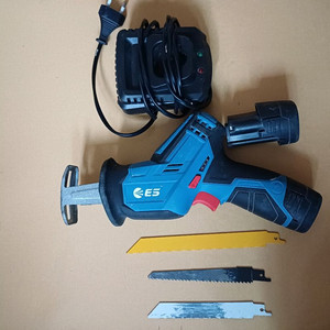 es산업 12v 핸드컷소 판매합니다