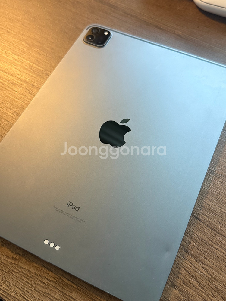 iPad Pro 11 (3세대) c타입 판매합니다.--0
