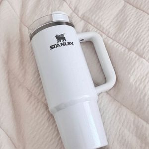 스텐리 텀블러 새것