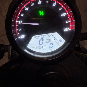 23년식 부캐너 125cc 2000km 판매합니다.