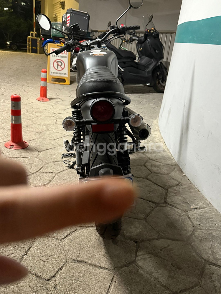 23년식 부캐너 125cc 2000km 판매합니다.--2