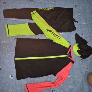 140 앤디애플 래쉬가드