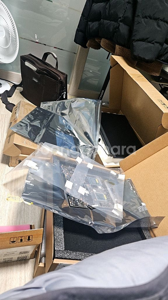 에일리언웨어 M16 R1 RTX4090 노트북 팝니다--6