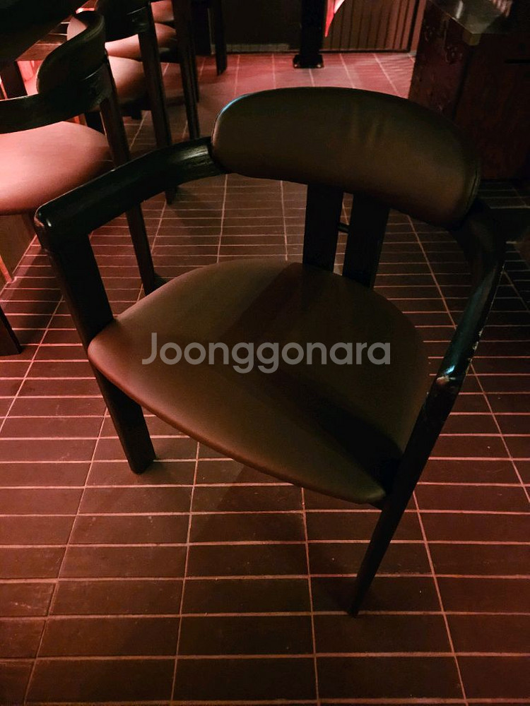바 의자--1