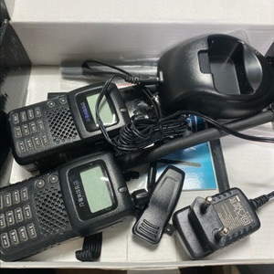 LT-6100 PLUS 무전기 2대