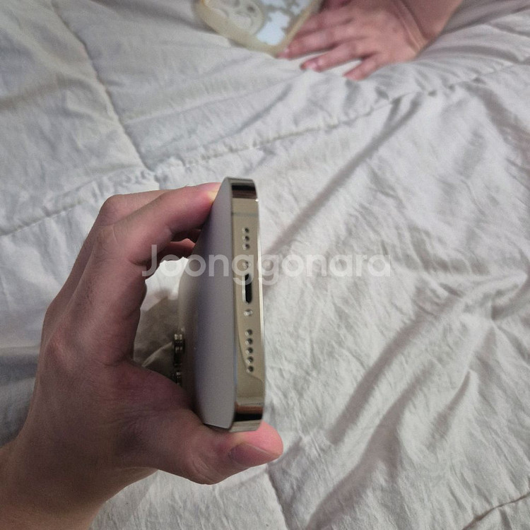 아이폰14pro 1TB(골드) 자급제 s급 기기 팔아요--5