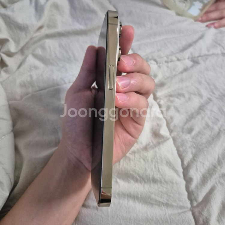 아이폰14pro 1TB(골드) 자급제 s급 기기 팔아요--9