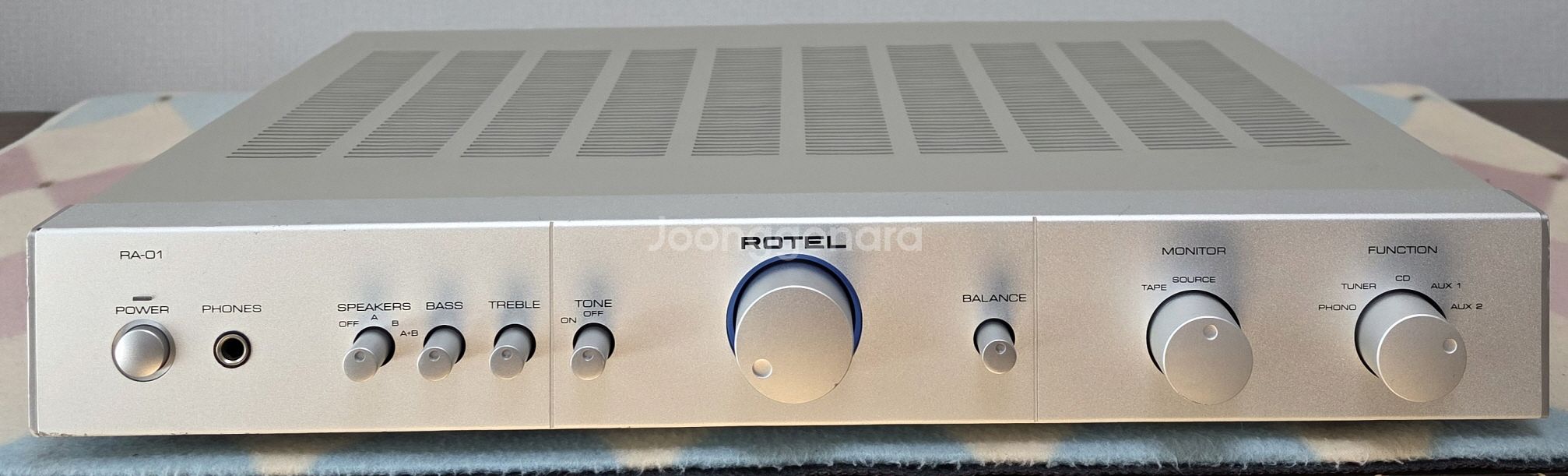 ROTEL 인티엠프 RA-01 판매합니다--0