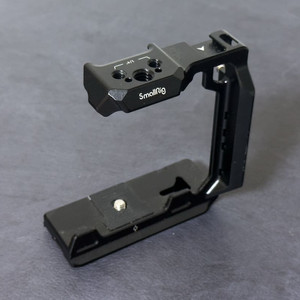 스몰리그 A7M4/A7R4/A7R5 하프케이지