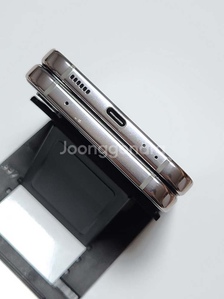 갤럭시Z플립4 256G 무잔상 화이트 53482--4