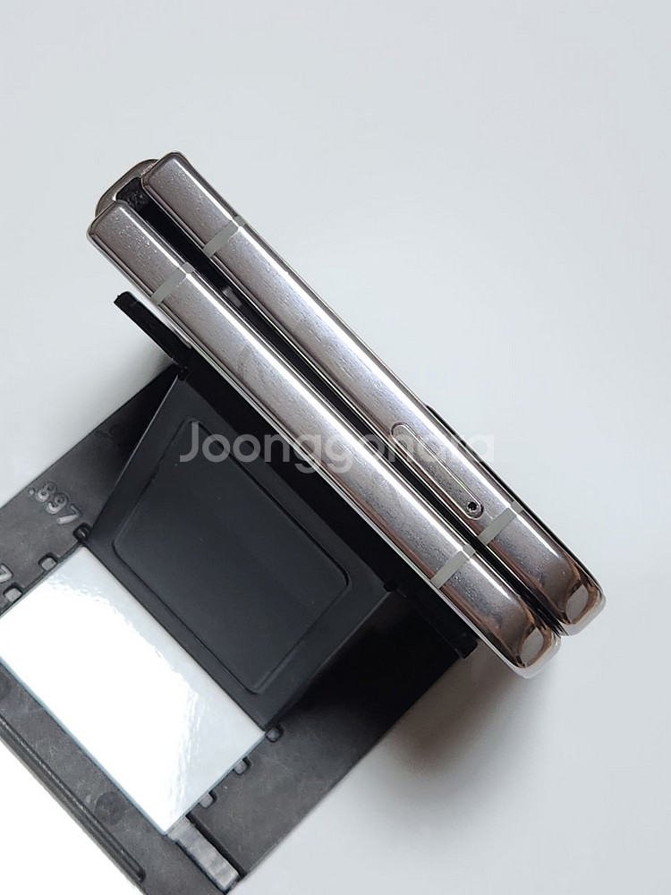 갤럭시Z플립4 256G 무잔상 화이트 53482--6