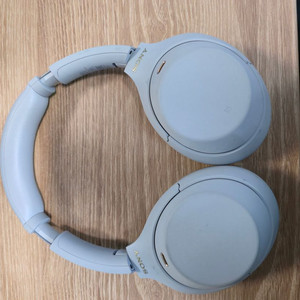 소니 WH-1000XM4