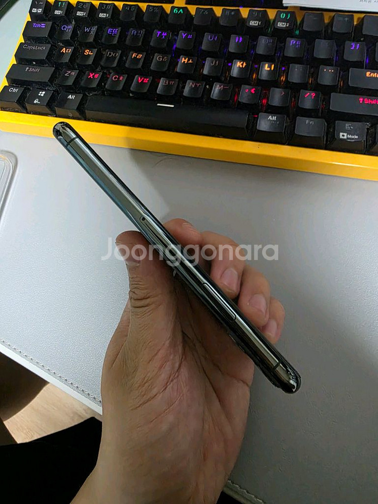 아이폰 11 프로 64GB 미드나이트 그린 / S급--3