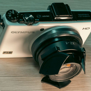 올림푸스 XZ-1
