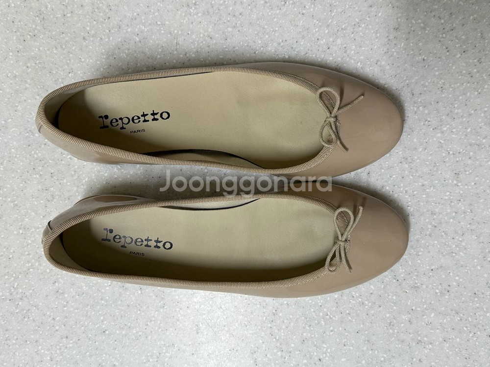 레페토 까미유 곰므 베이지 에나멜--1
