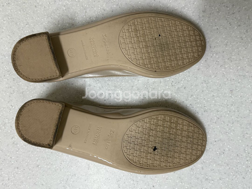 레페토 까미유 곰므 베이지 에나멜--5