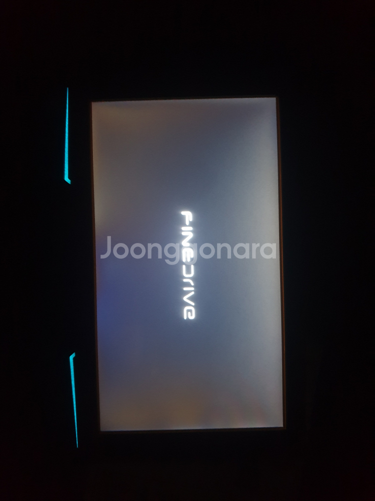 파인드라이브 iQ 3D 9000V 네비게이션--2