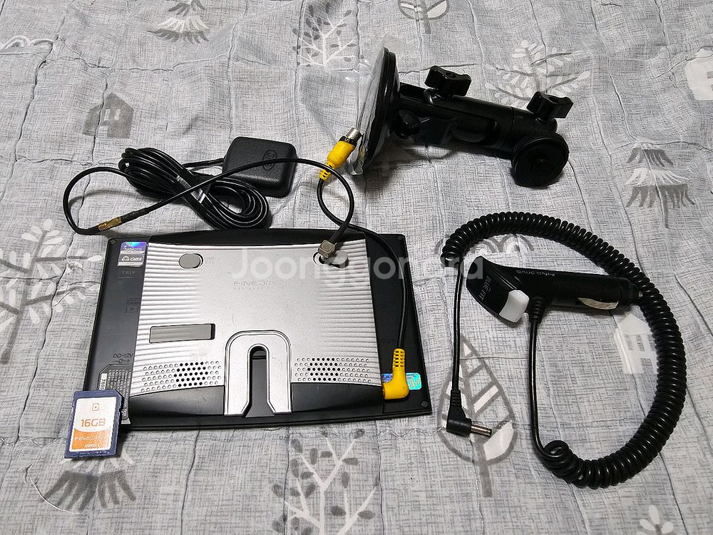 파인드라이브 iQ 3D 9000V 네비게이션--1