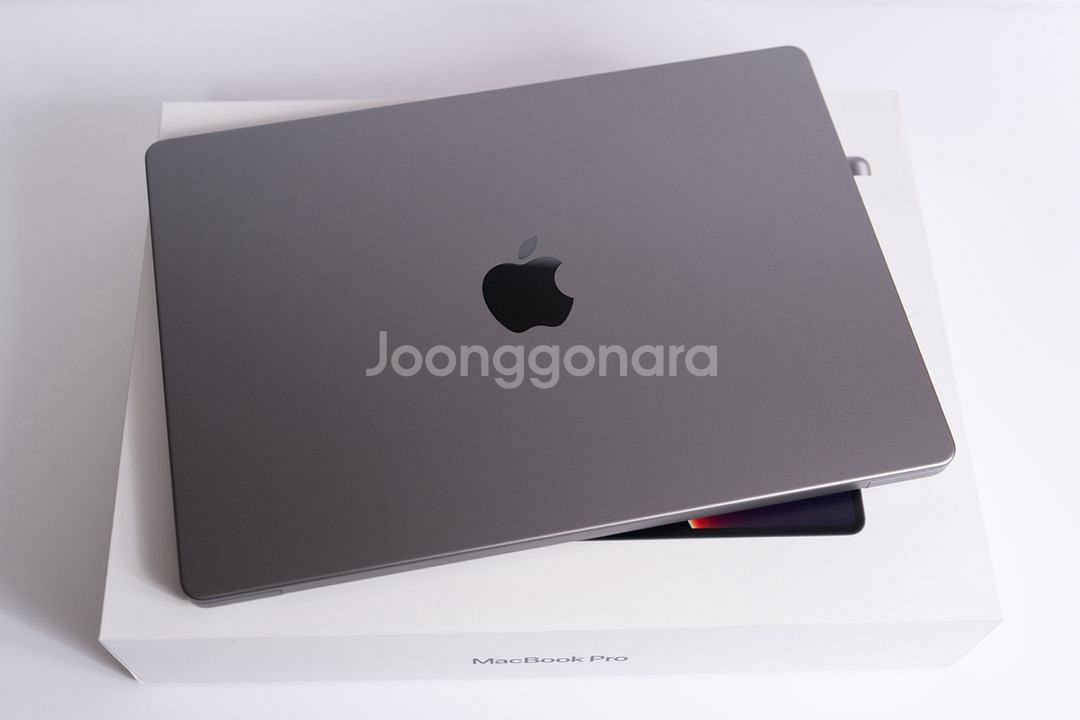 맥북 프로 14인치 m1 max 64GB / 2TB--0
