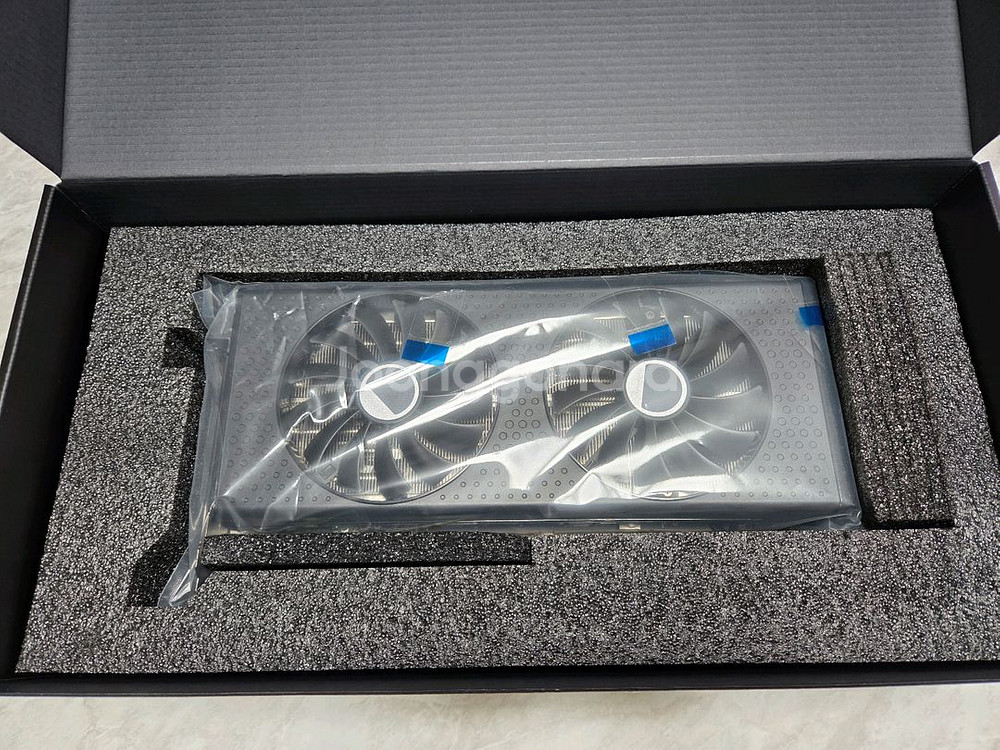XFX 7700XT 12g 글카 팝니다(28년 3월까지--1
