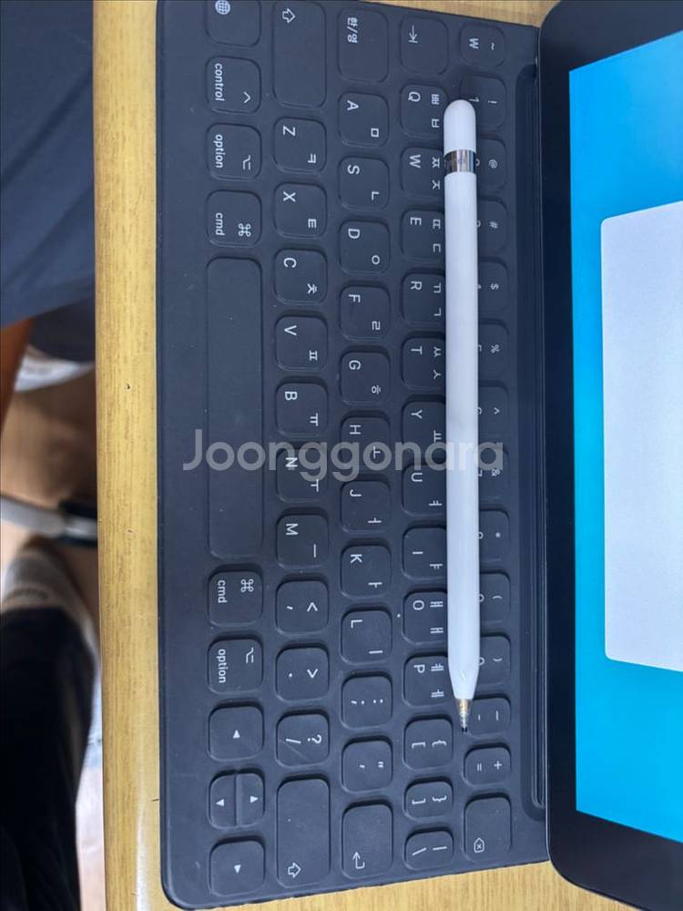 아이패드 9세대 64g 팝니다--1