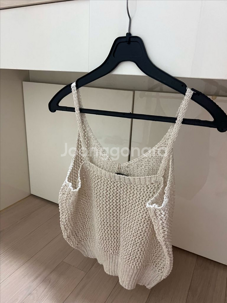 새상품 잇터 펀칭 니트 뷔스티에 레이어드 조끼 베스트--1