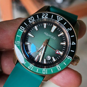 아쿠아티코 브론즈 GMT 다이버