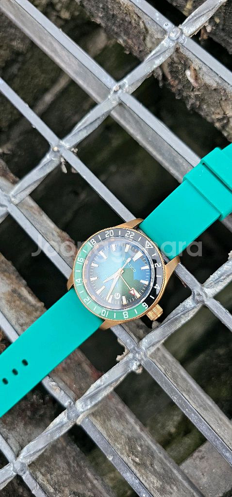 아쿠아티코 브론즈 GMT 다이버--4