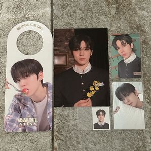 에이티니 6기 분철 윤호 에이티즈 도어 행거 포카 증사