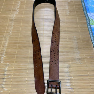 빈티지 웨스턴 펀칭 더블 핀 벨트