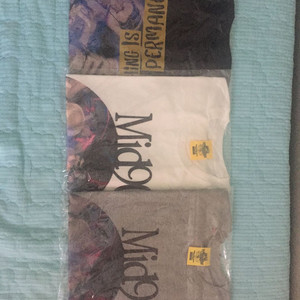 남녀 공용 반팔티 L