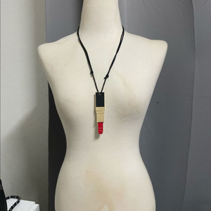 정품) 샤넬 립스틱 거울 스트랩, 목걸이형