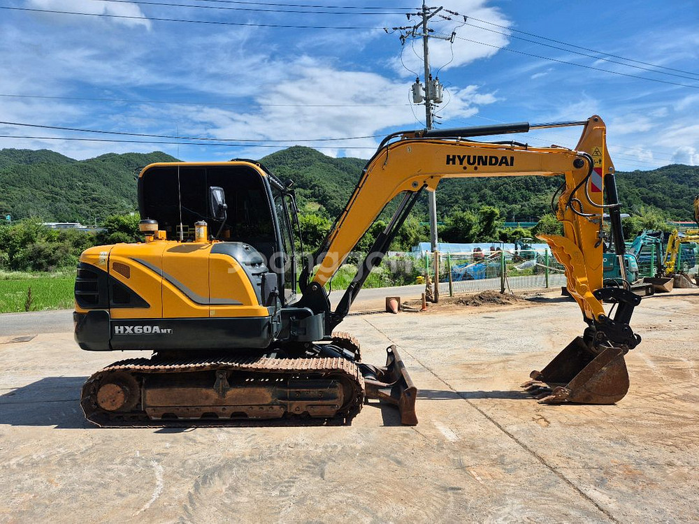 농사용굴삭기 2018년식 현대 HX60MT--5