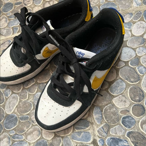 나이키 에어포스 235