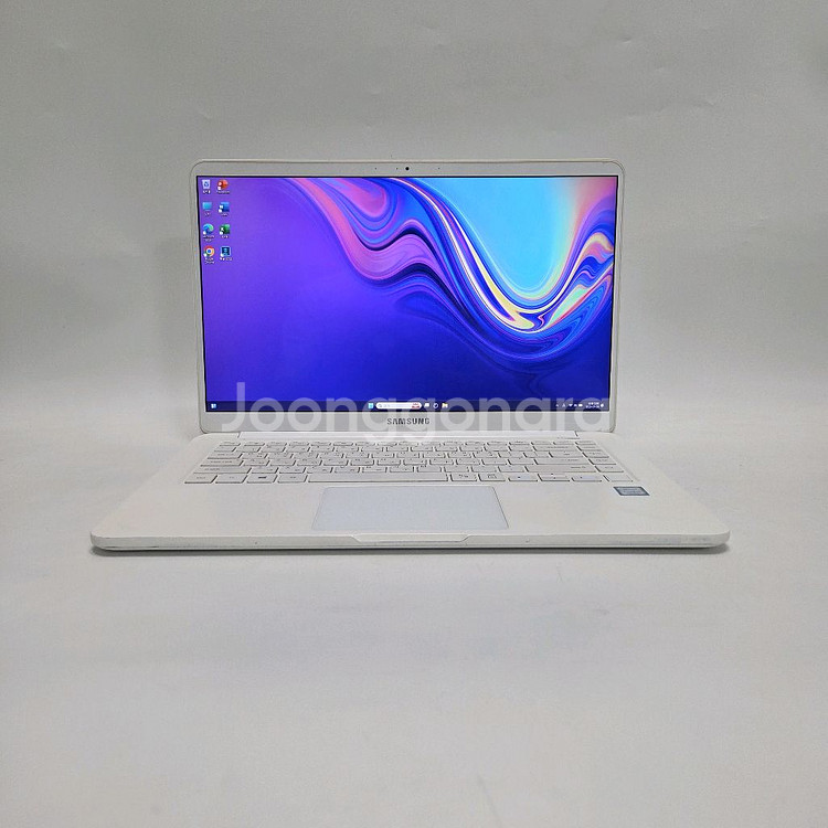 J삼성 중고 노트북 i5 980g/화이트/큰화면/윈11--1