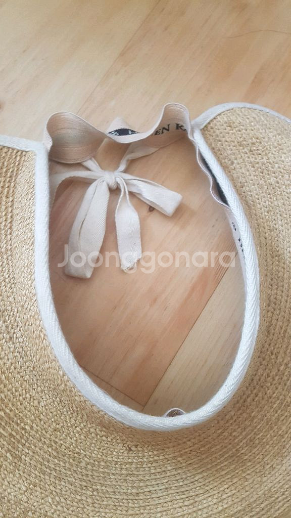 헬렌카민스키 알리야 썬캡--1