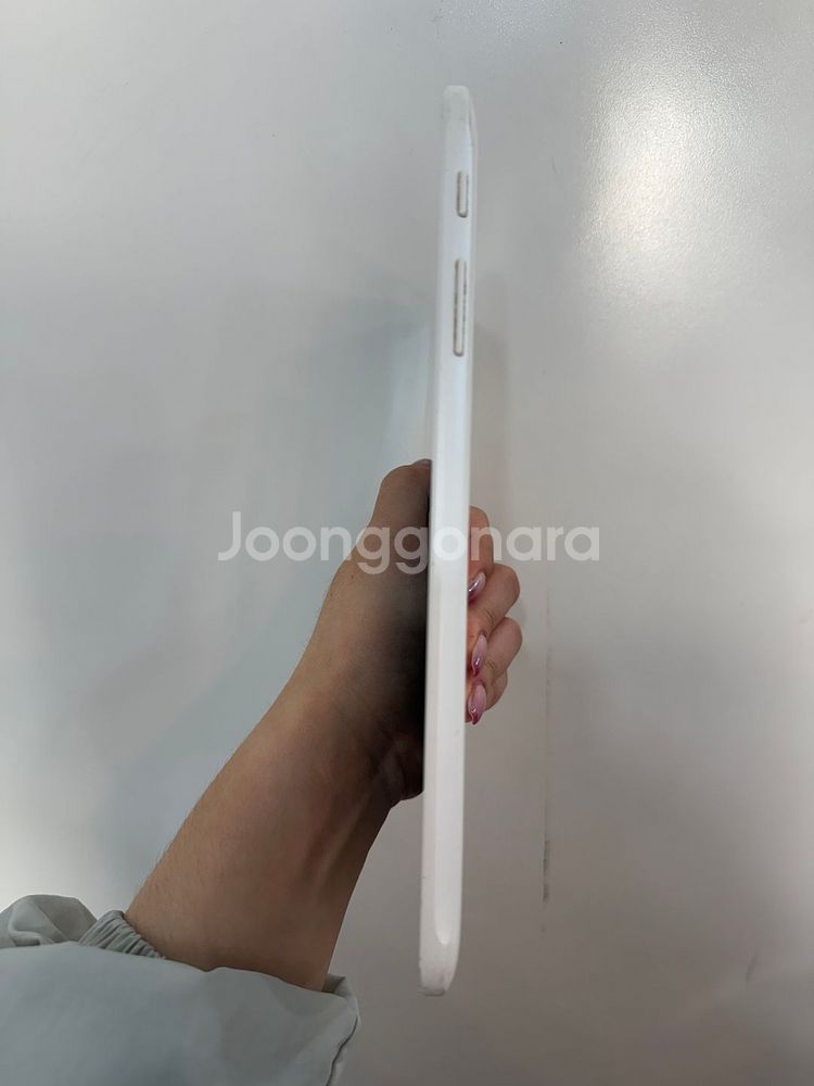 갤럭탭E(T375) 16GB 화이트 /Y907--3