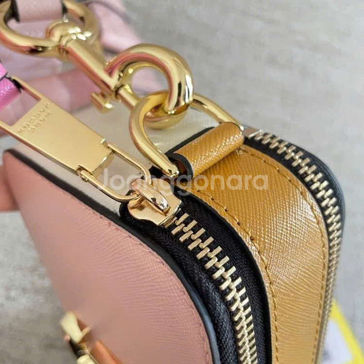 마크제이콥스 스냅샷 크로스바디 핑크[새상품]해외--1