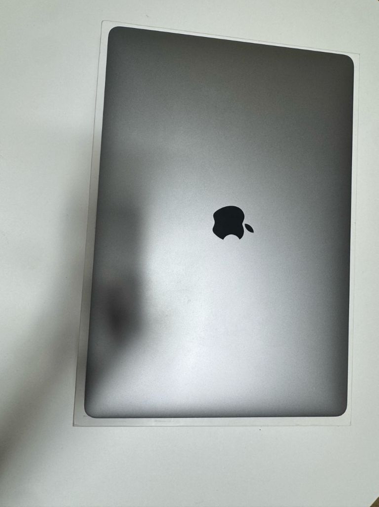 2018 맥북프로 15인치 i7 512GB 고급형 이미지