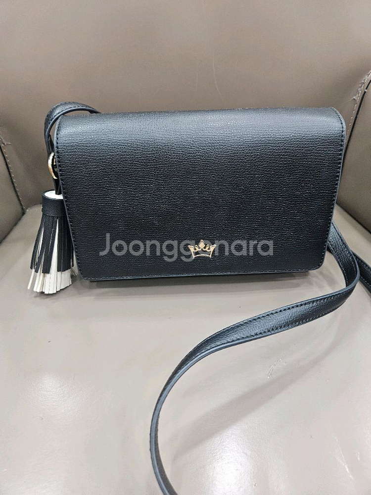 제이에스티나 블랙 크로스백--0