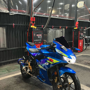 스즈키 gsxr125 23년식 RCB 백스텝 차