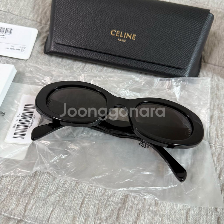셀린느 트리옹프 선글라스 (CL40194U 5201A)--0