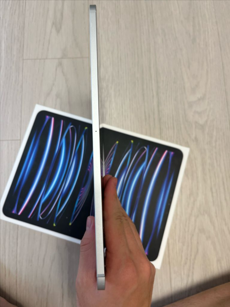 아이패드 프로 11 m2 128gb 셀룰러(4세대) 이미지