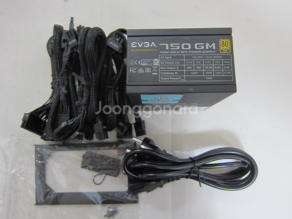 EVGA SuperNOVA 750GM 풀모듈러 박스풀--1