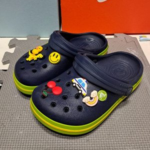 크록스190정도.j1 지비츠포함