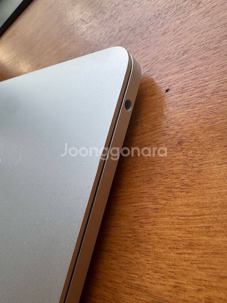 맥북 프로 13인치 M2 24gb 512gb--5