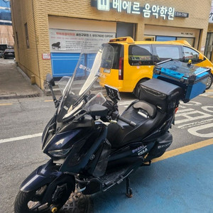 Xmax300 21년식