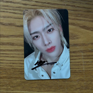 제베원 리키 싸인 포카 양도 (당첨인증 ㄱㄴ)