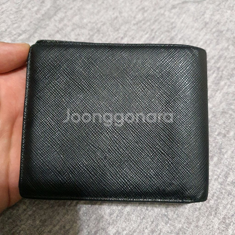 정품 프라다 사피아노 삼각로고 남성 반지갑--3